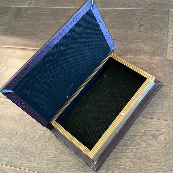 Decorative Box - Picture 2 of 7